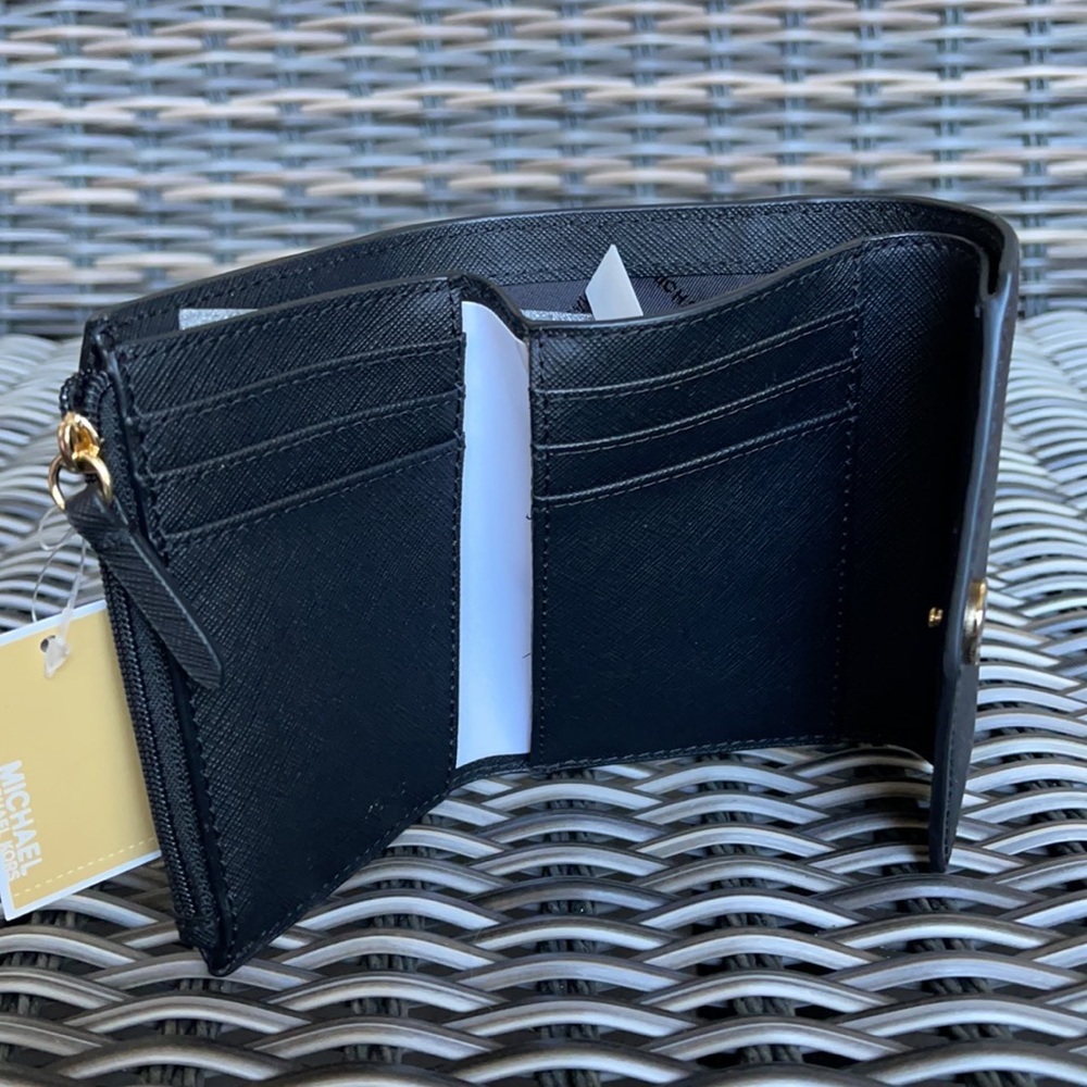 MICHAEL KORS JET SET TRAVEL MEDIUM FLAP BIFOLD WALLET BLACK - Picture 10 of 16